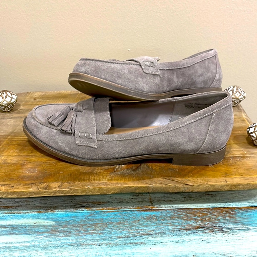 Crown Vintage Gray suede tassel loafer - SZ 10M Slip On